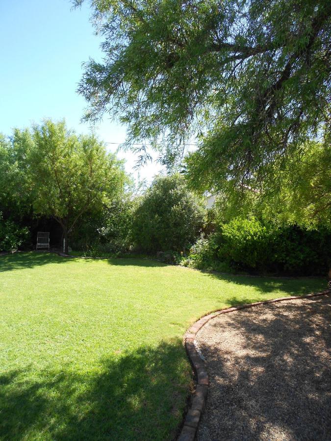 Pane Vivente Garden Cottage Beaufort West Extérieur photo