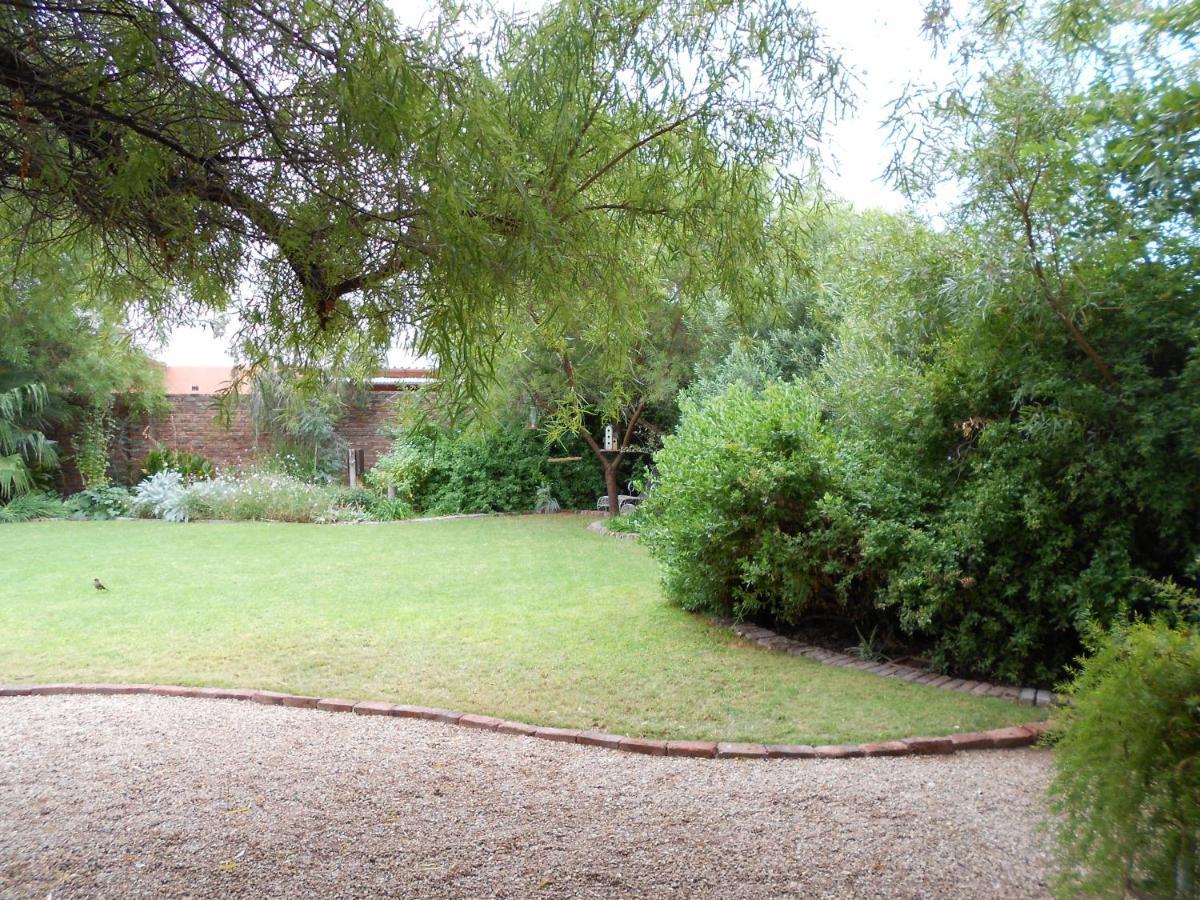 Pane Vivente Garden Cottage Beaufort West Extérieur photo